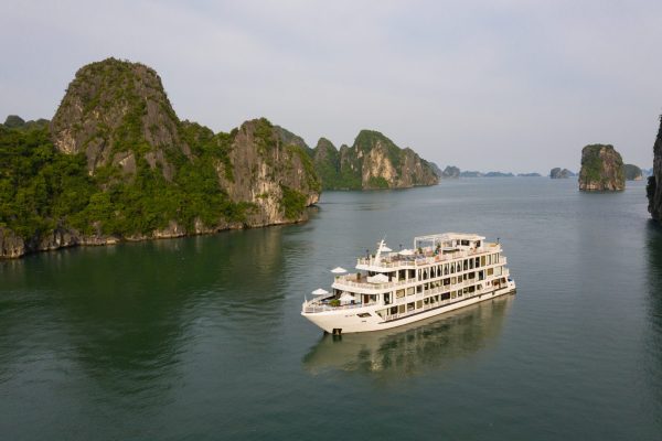 Du thuyền hạ long hermes cruise