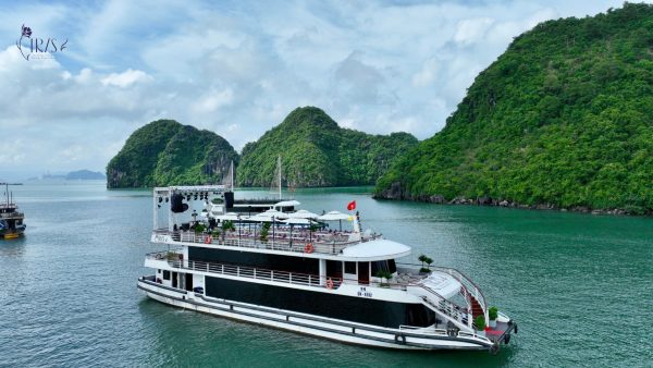 Du thuyền hạ long iris cruise