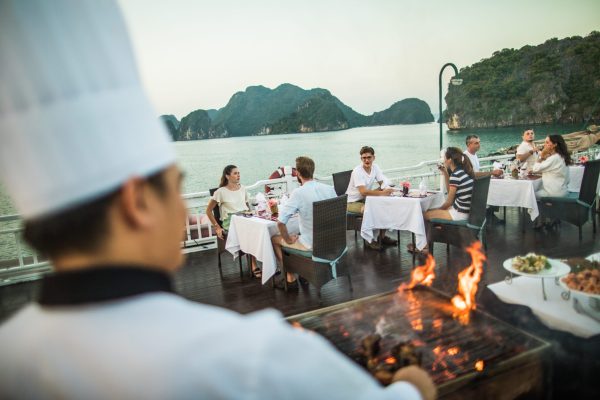 Du thuyền Bhaya Classic Cruise