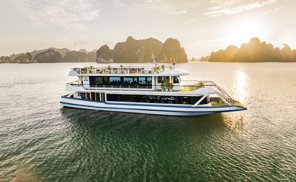 Du thuyền hạ long hercules cruise