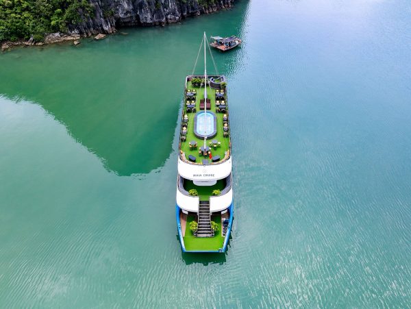 Du thuyền hạ long maia cruise