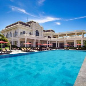 khách sạn Paradise Suites Hạ Long