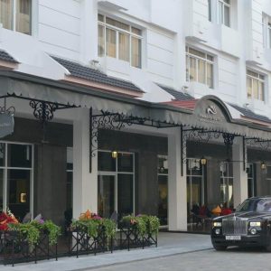 khách sạn Paradise Suites Hạ Long