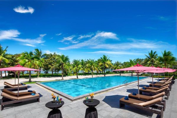 khách sạn Paradise Suites Hạ Long